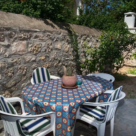 Anemos Guest House Spetses Town Exterior photo